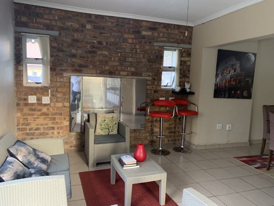 4 Bedroom Property for Sale in Vanderbijlpark SE 6 Gauteng