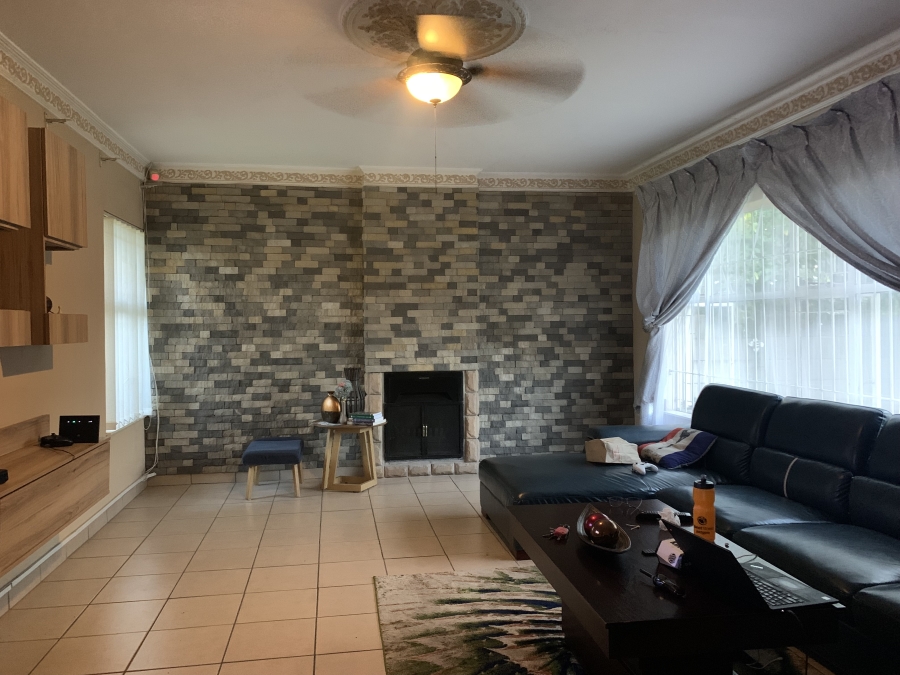 4 Bedroom Property for Sale in Vanderbijlpark SE 6 Gauteng