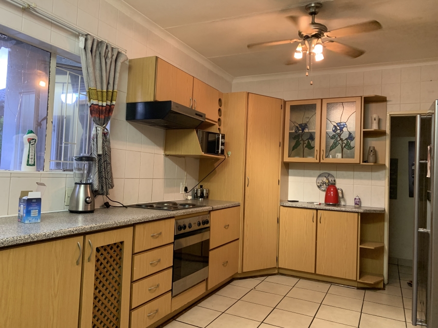 4 Bedroom Property for Sale in Vanderbijlpark SE 6 Gauteng