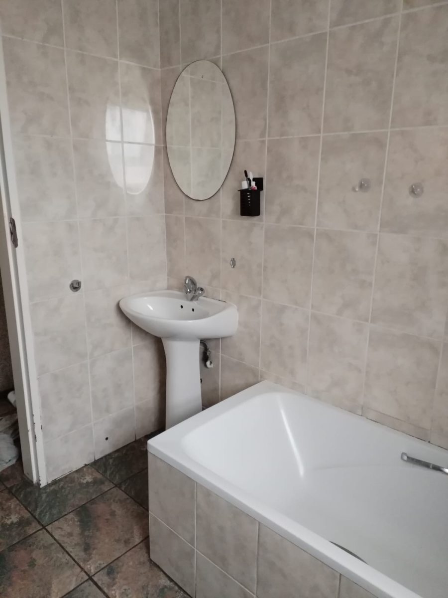 2 Bedroom Property for Sale in Parkrand Gauteng