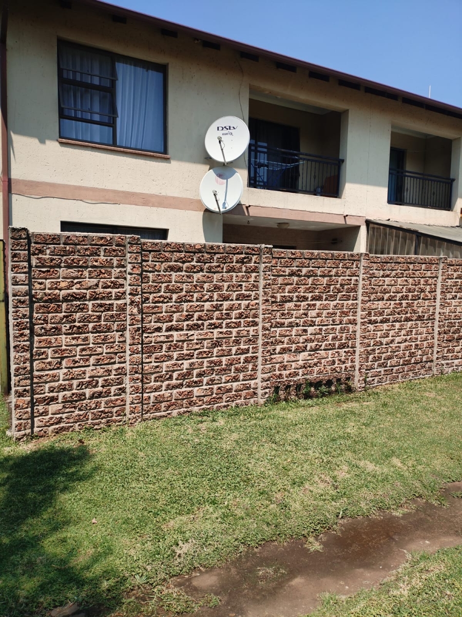2 Bedroom Property for Sale in Parkrand Gauteng