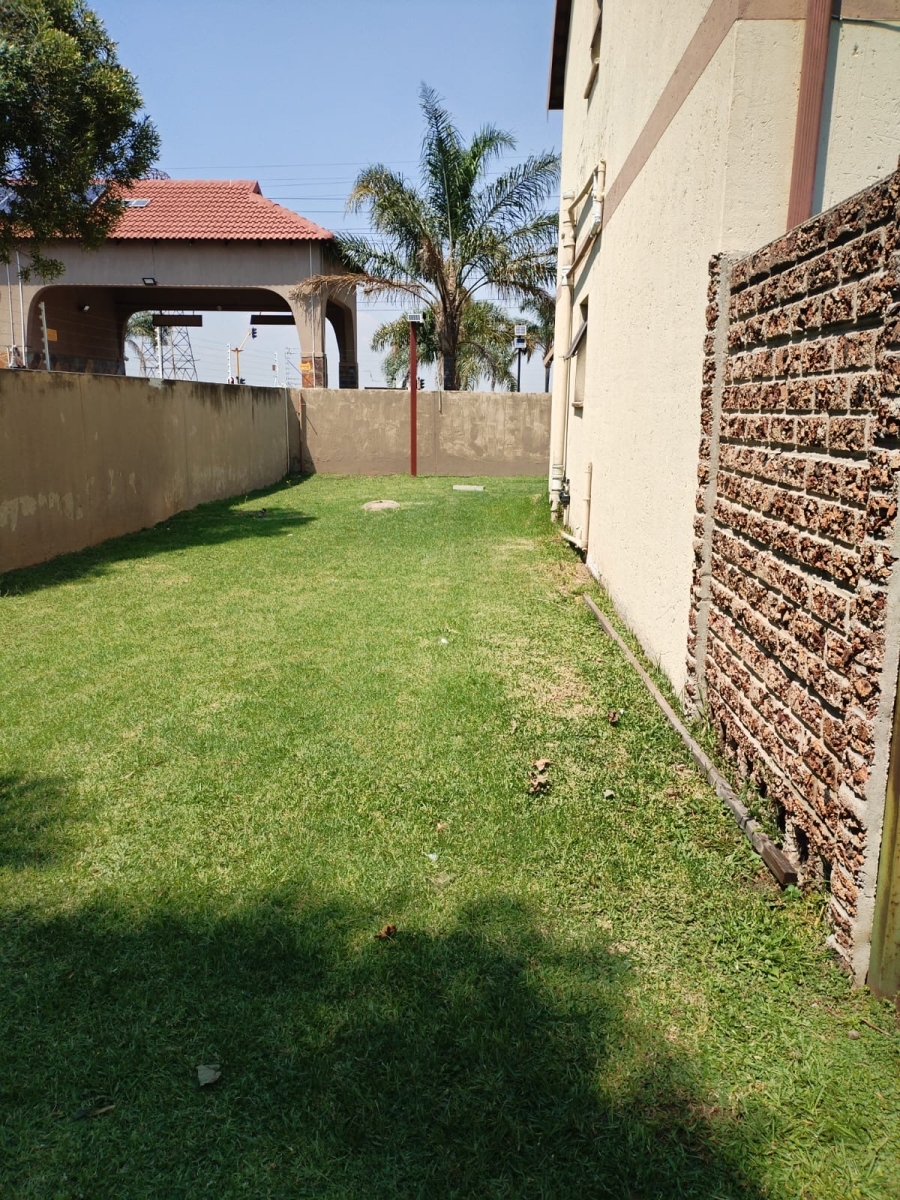 2 Bedroom Property for Sale in Parkrand Gauteng