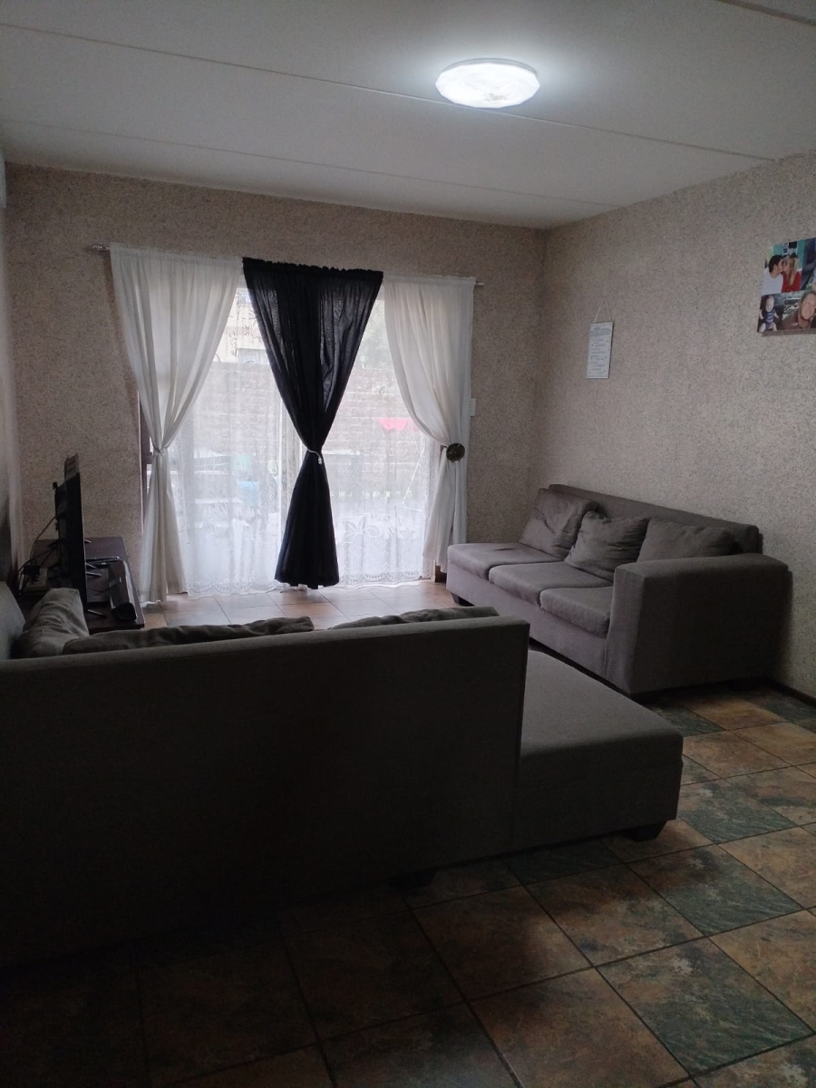 2 Bedroom Property for Sale in Parkrand Gauteng