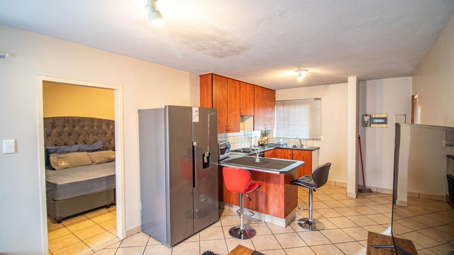 1 Bedroom Property for Sale in Vorna Valley Gauteng