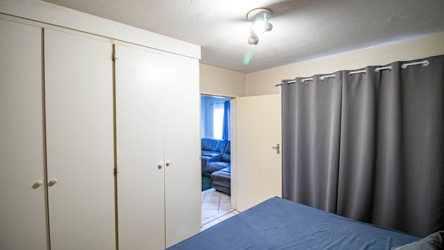 1 Bedroom Property for Sale in Vorna Valley Gauteng