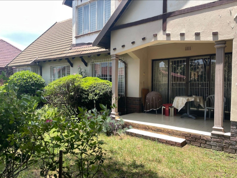3 Bedroom Property for Sale in Bruma Gauteng