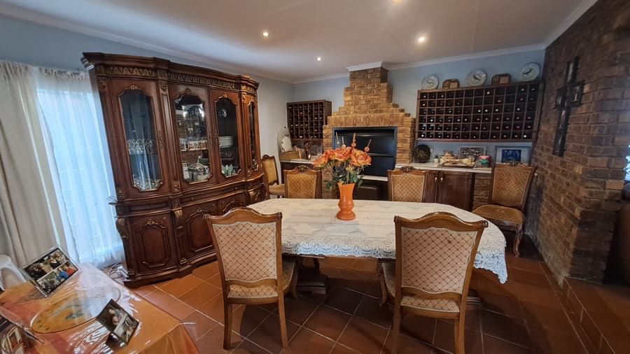 4 Bedroom Property for Sale in Jordaan Park Gauteng