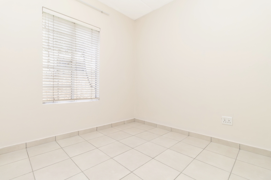 2 Bedroom Property for Sale in North Riding Gauteng