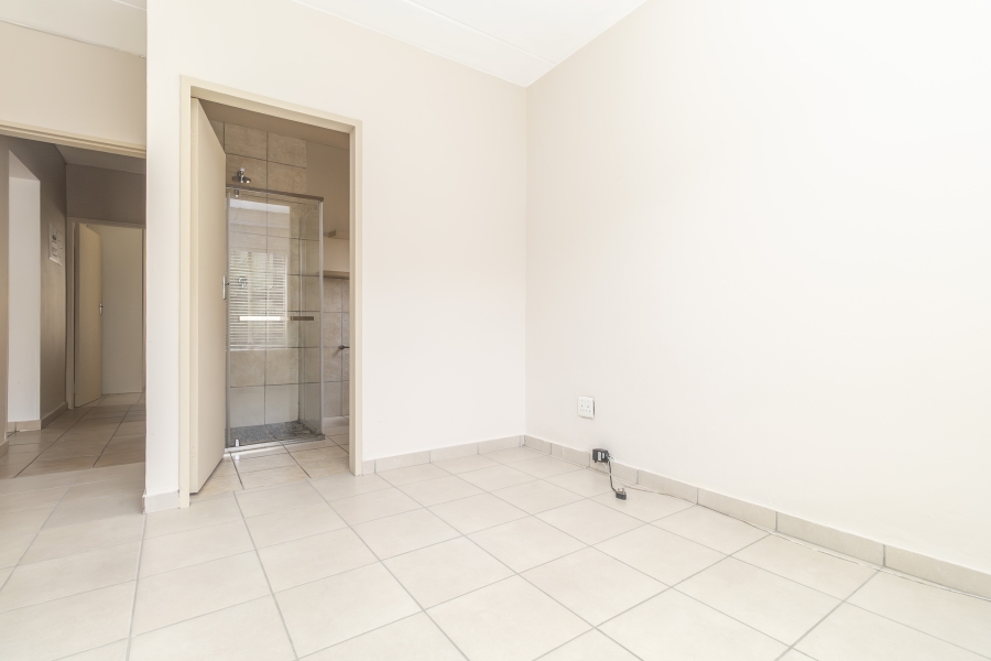 2 Bedroom Property for Sale in North Riding Gauteng