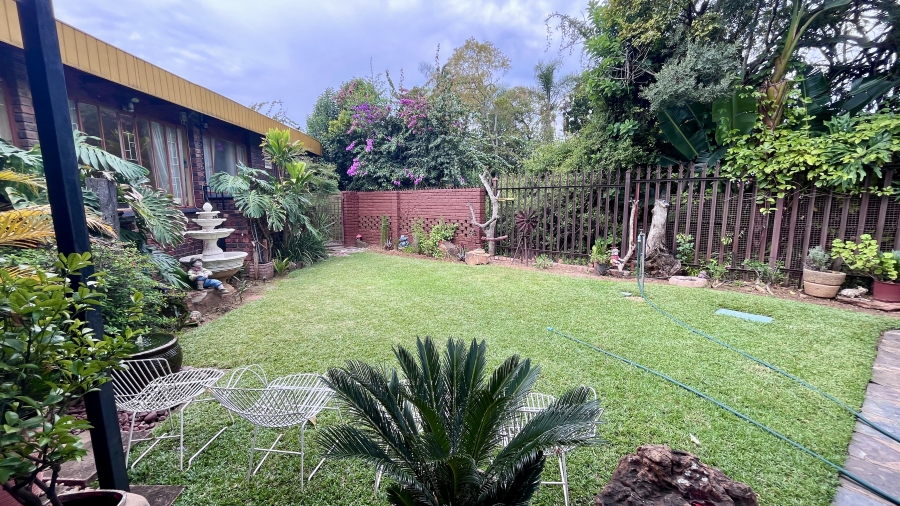 8 Bedroom Property for Sale in Kilner Park Gauteng