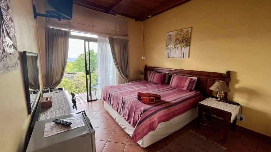 8 Bedroom Property for Sale in Kilner Park Gauteng