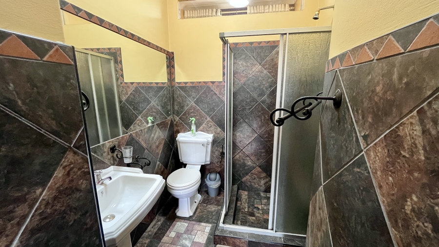 8 Bedroom Property for Sale in Kilner Park Gauteng