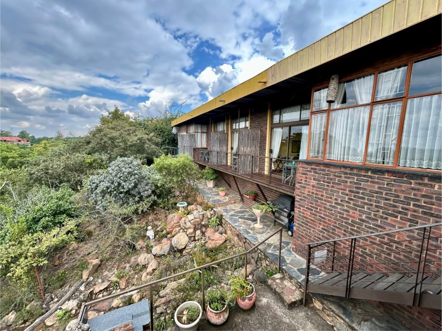 8 Bedroom Property for Sale in Kilner Park Gauteng