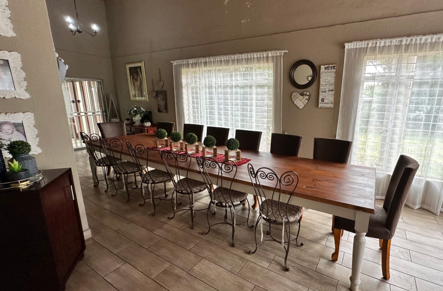7 Bedroom Property for Sale in Zesfontein A H Gauteng