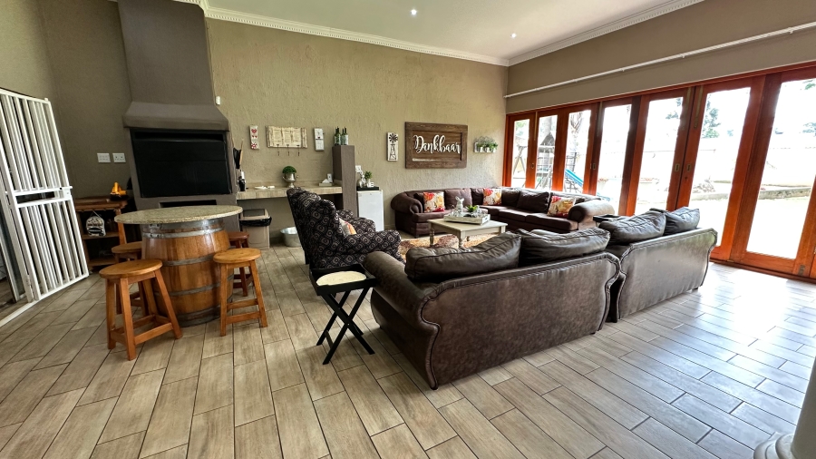 7 Bedroom Property for Sale in Zesfontein A H Gauteng