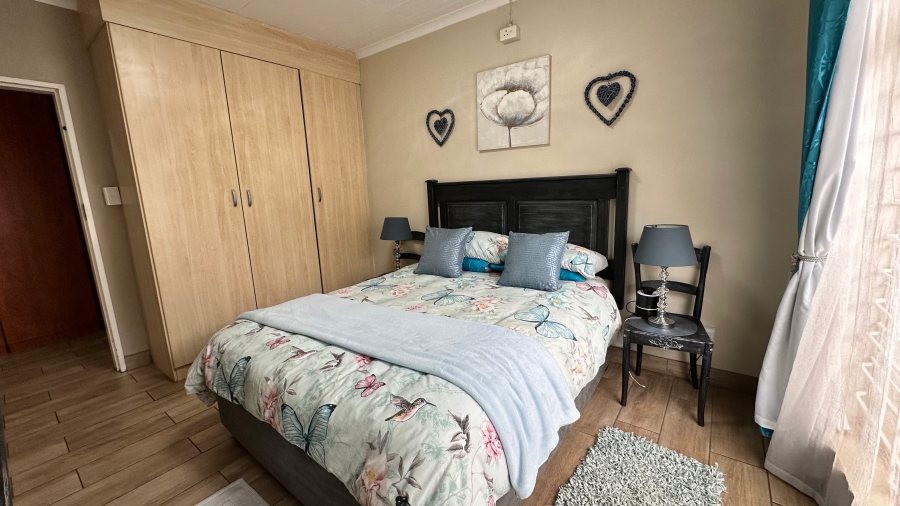 7 Bedroom Property for Sale in Zesfontein A H Gauteng