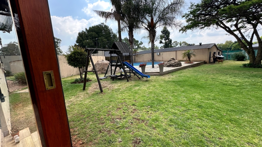 7 Bedroom Property for Sale in Zesfontein A H Gauteng