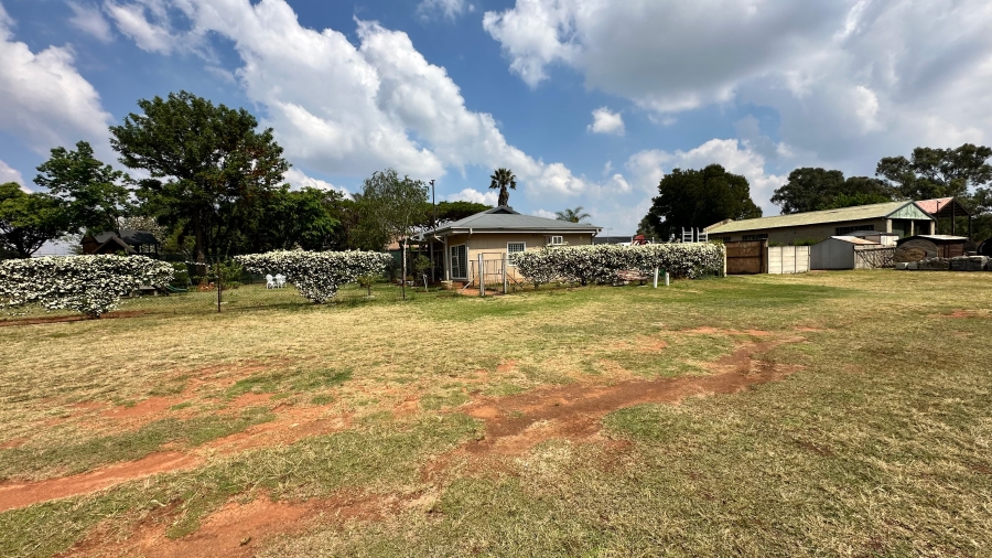7 Bedroom Property for Sale in Zesfontein A H Gauteng