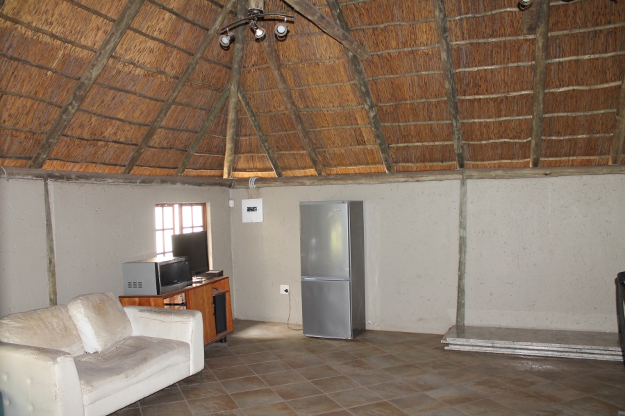 6 Bedroom Property for Sale in Brackenhurst Gauteng