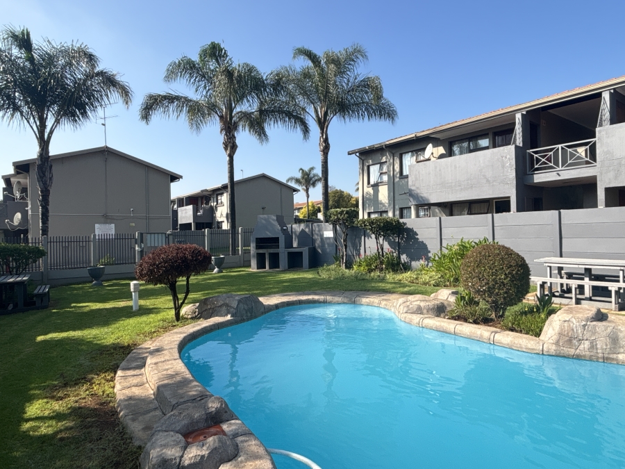 2 Bedroom Property for Sale in Rynfield Gauteng
