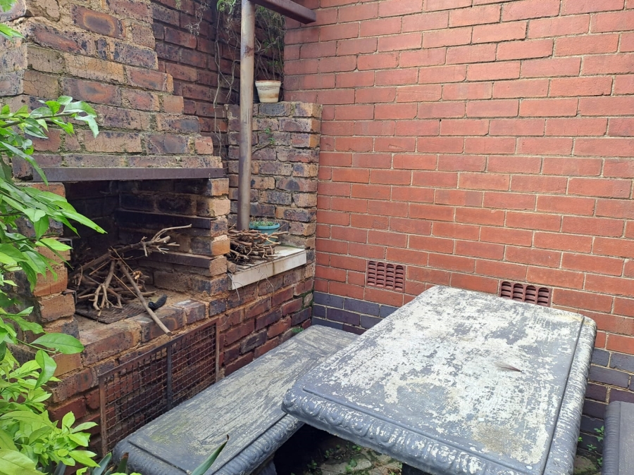 2 Bedroom Property for Sale in Forest Hill Gauteng