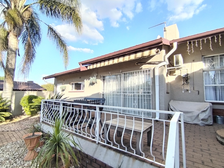 3 Bedroom Property for Sale in Eden Glen Gauteng
