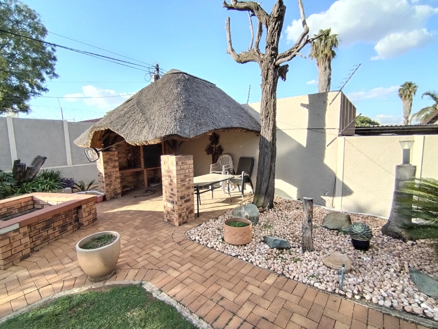 3 Bedroom Property for Sale in Eden Glen Gauteng