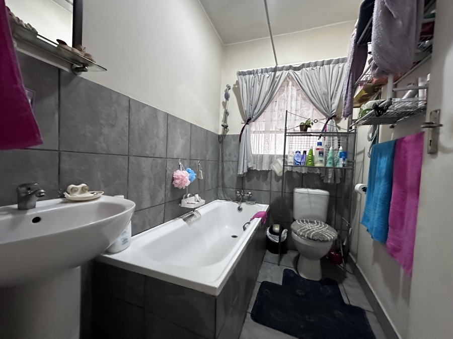 2 Bedroom Property for Sale in Brenthurst Gauteng