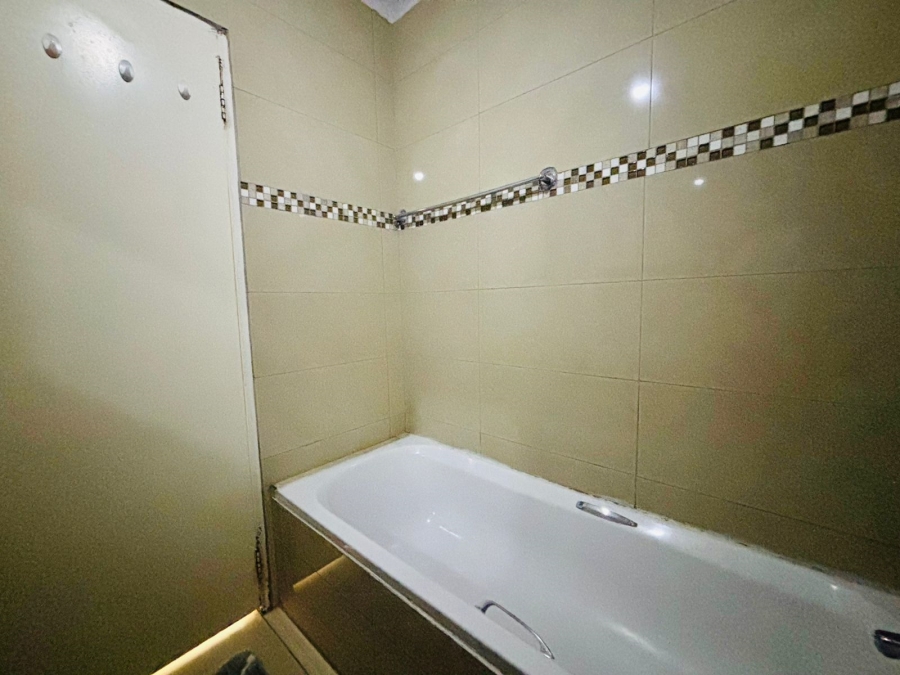 2 Bedroom Property for Sale in Ferndale Gauteng