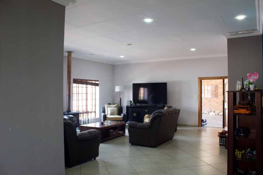 3 Bedroom Property for Sale in Edleen Gauteng