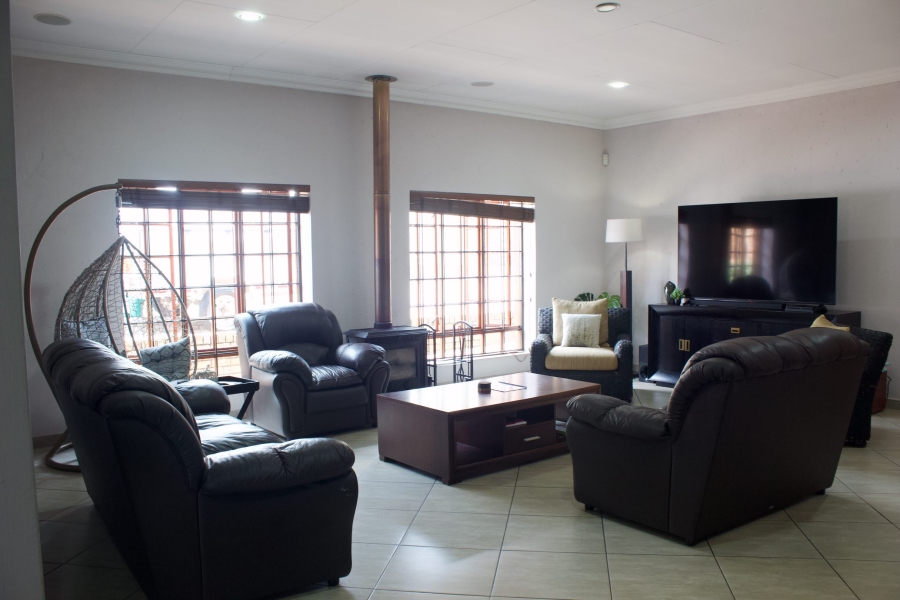 3 Bedroom Property for Sale in Edleen Gauteng