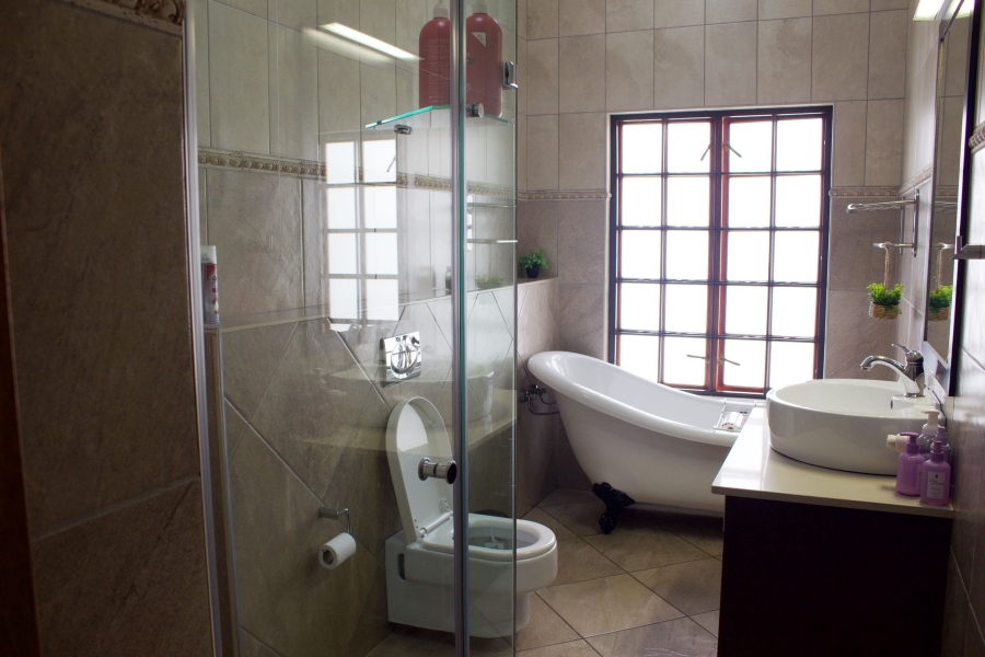 3 Bedroom Property for Sale in Edleen Gauteng