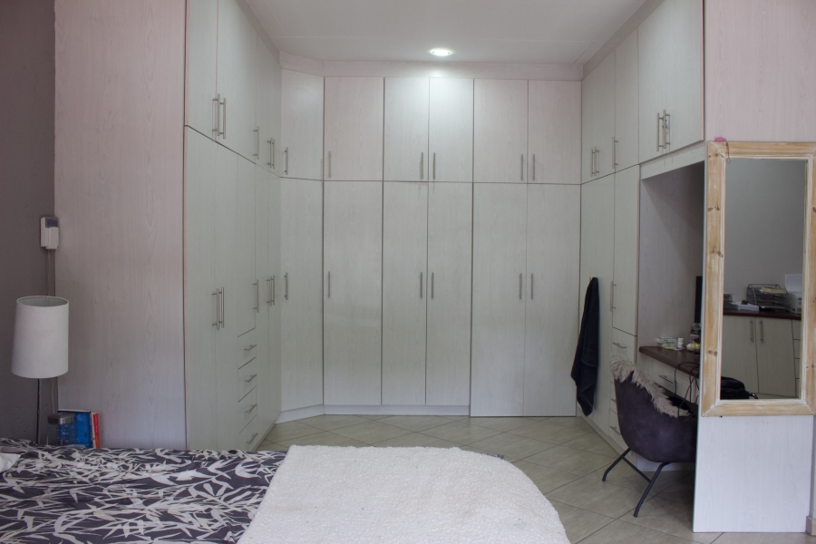 3 Bedroom Property for Sale in Edleen Gauteng