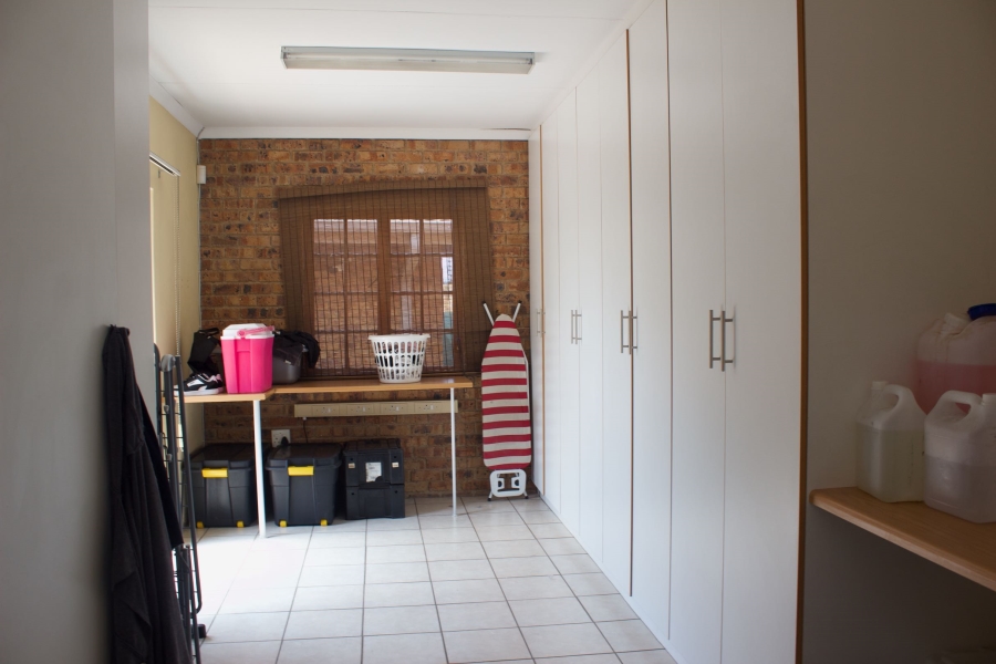3 Bedroom Property for Sale in Edleen Gauteng