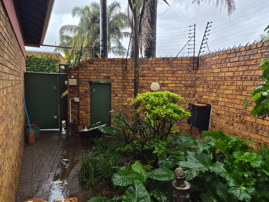 3 Bedroom Property for Sale in Edleen Gauteng