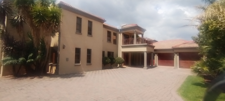 To Let 5 Bedroom Property for Rent in Sonneveld Gauteng