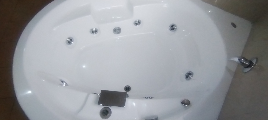 To Let 5 Bedroom Property for Rent in Sonneveld Gauteng