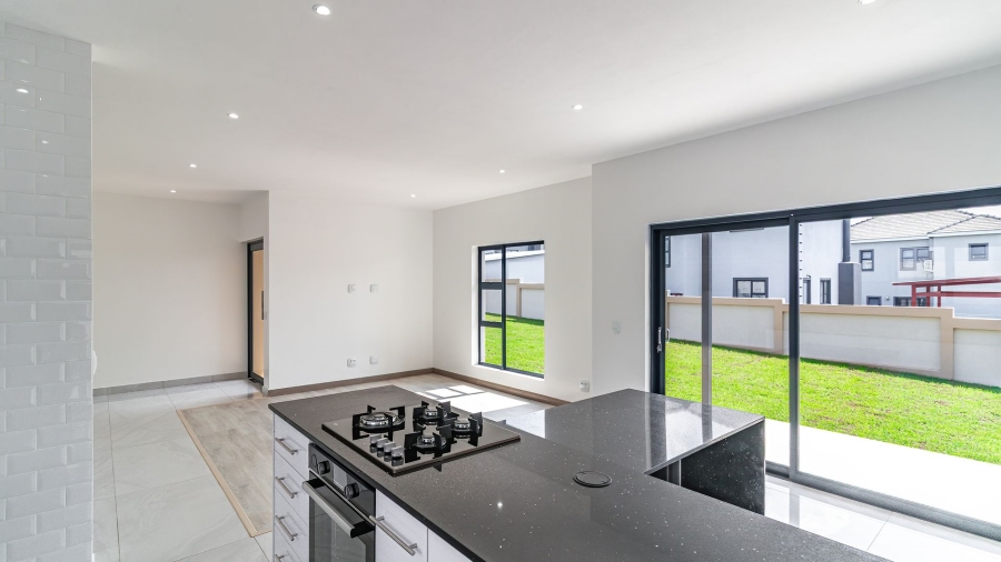 3 Bedroom Property for Sale in Blue Hills Gauteng