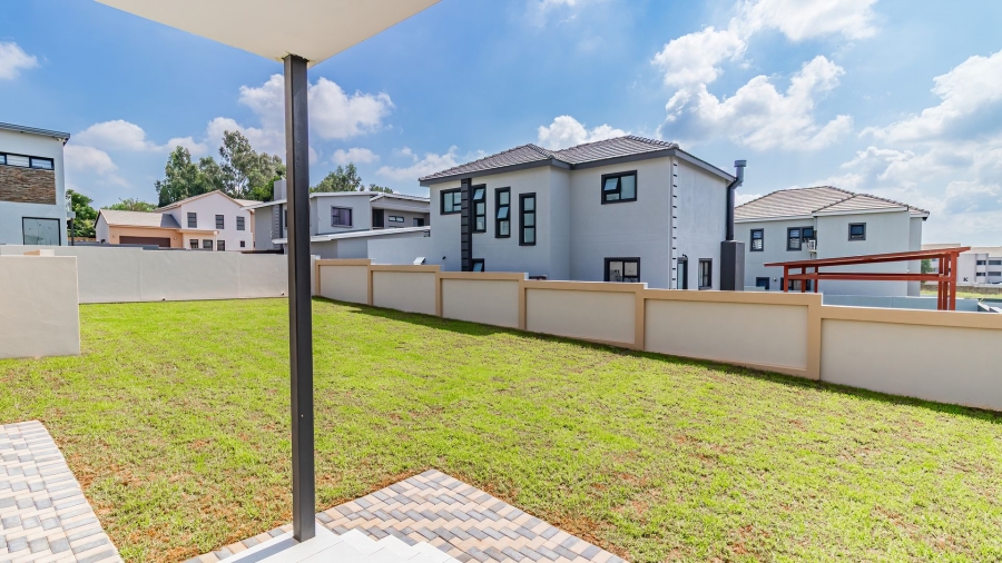 3 Bedroom Property for Sale in Blue Hills Gauteng