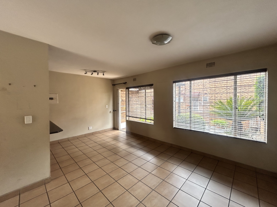 To Let 2 Bedroom Property for Rent in Freeway Park Gauteng