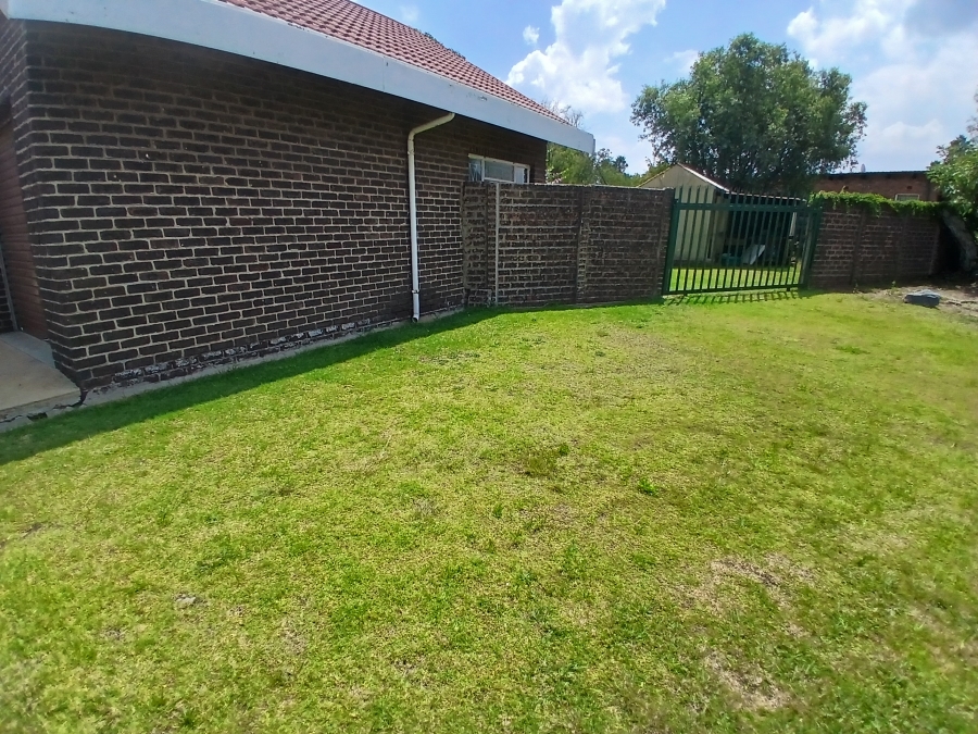 4 Bedroom Property for Sale in Sharon Park Gauteng
