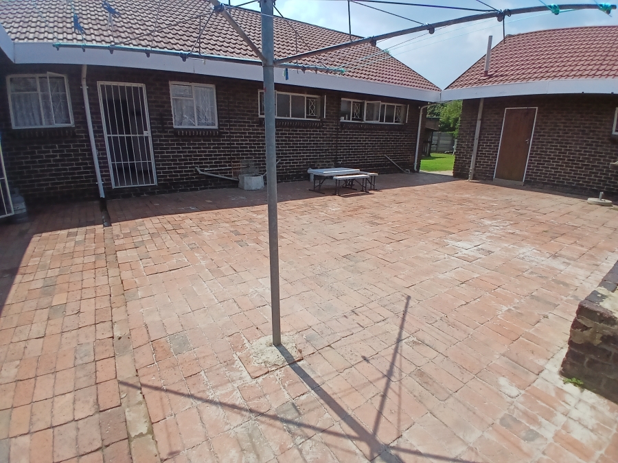 4 Bedroom Property for Sale in Sharon Park Gauteng