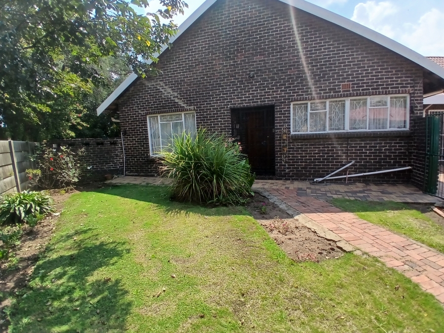 4 Bedroom Property for Sale in Sharon Park Gauteng