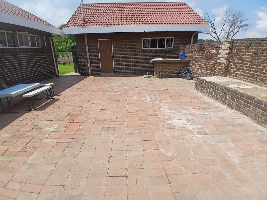 4 Bedroom Property for Sale in Sharon Park Gauteng