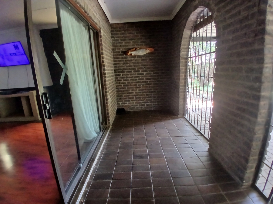 4 Bedroom Property for Sale in Sharon Park Gauteng