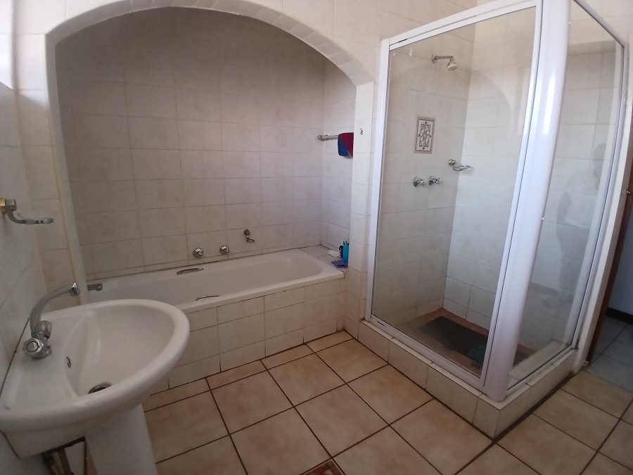 4 Bedroom Property for Sale in Sharon Park Gauteng