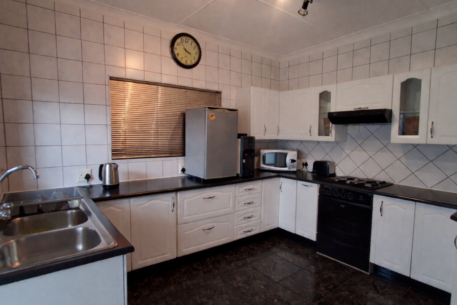 Commercial Property for Sale in Selection Park Gauteng