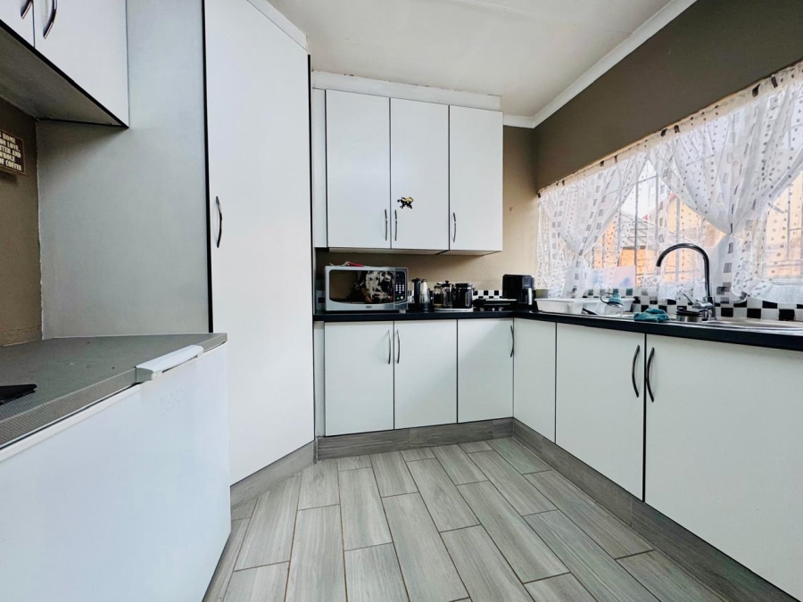 3 Bedroom Property for Sale in Magalieskruin Gauteng