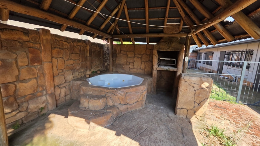 3 Bedroom Property for Sale in Magalieskruin Gauteng