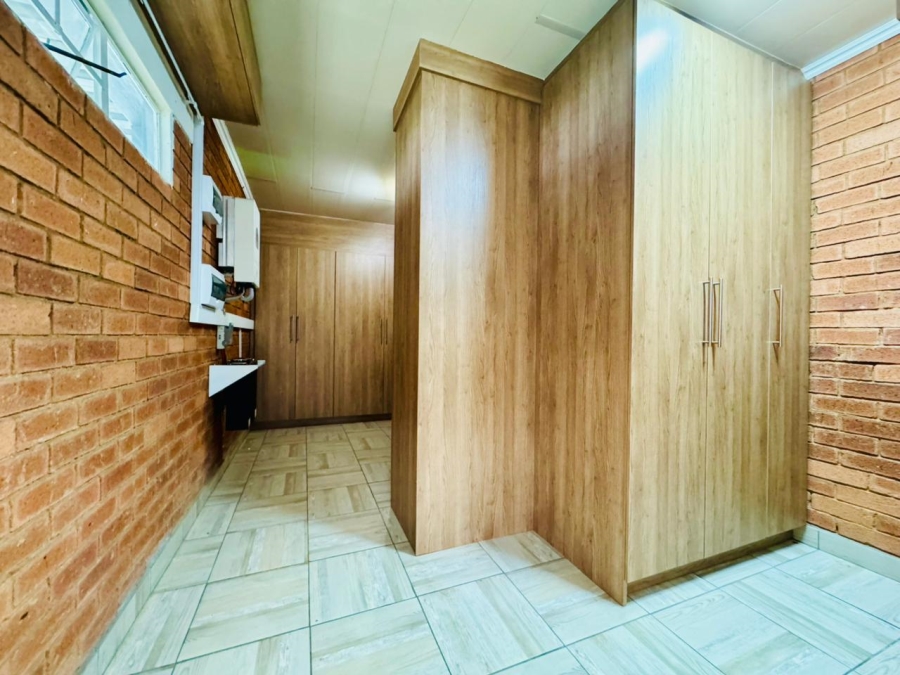 2 Bedroom Property for Sale in Montana Gauteng